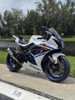\2023 Suzuki GSX-R1000